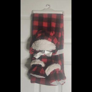 NEW Baby Christmas blanket, hat, and booties set